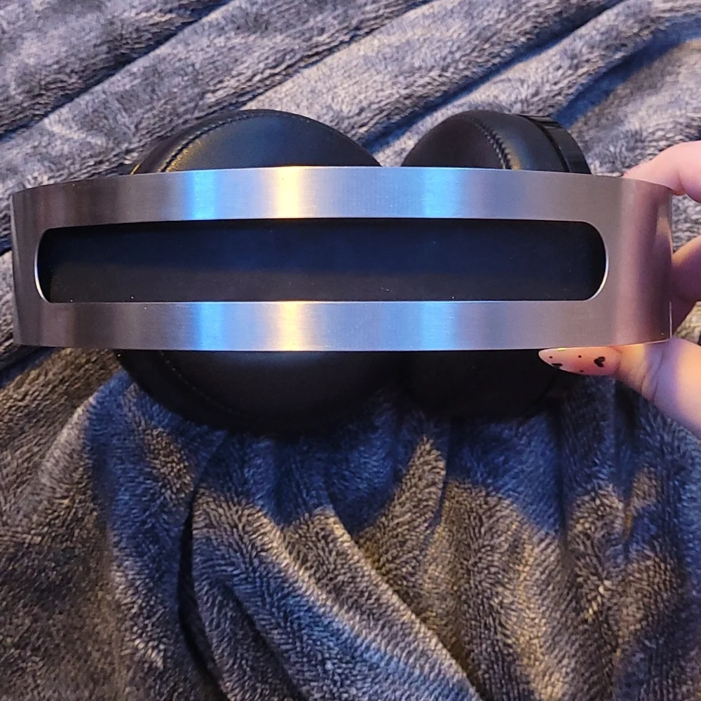 Gently used PSN platinum head set